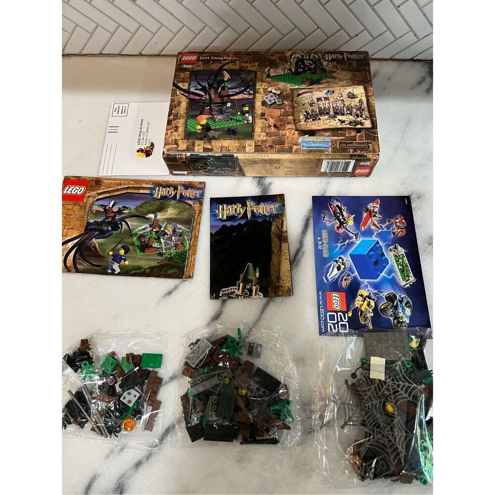 LEGO Harry Potter: Aragog in the Dark Forest (4727) open box.